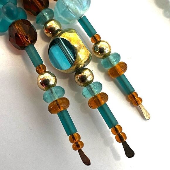 Blue beaded drop earrings - Picture 6 of 10